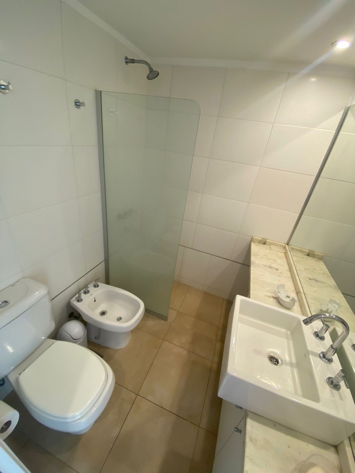 Venta- Departamento 4 ambientes "Edificio Le Marche".