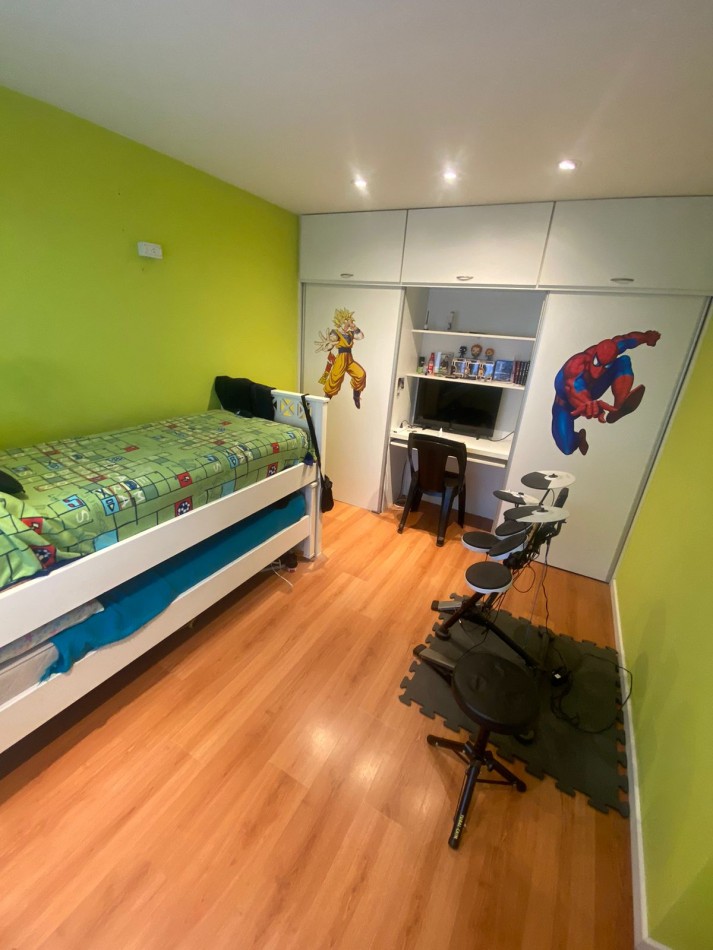Venta- Casa cuatro ambientes totalmente reciclada.