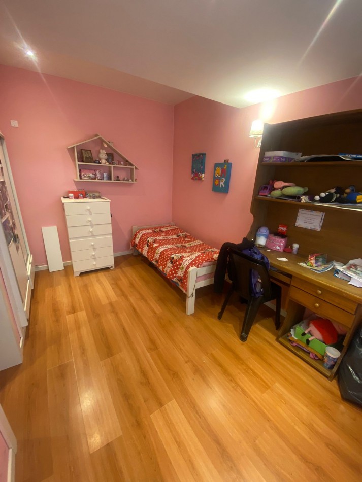 Venta- Casa cuatro ambientes totalmente reciclada.