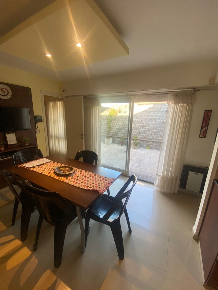 Venta- Casa cuatro ambientes totalmente reciclada.