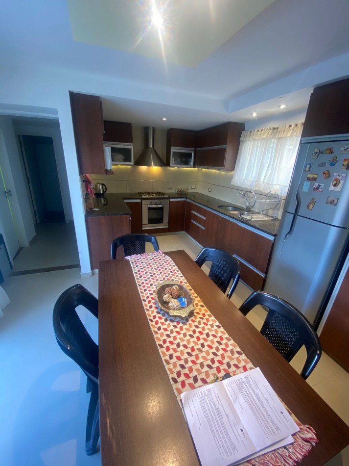 Venta- Casa cuatro ambientes totalmente reciclada.