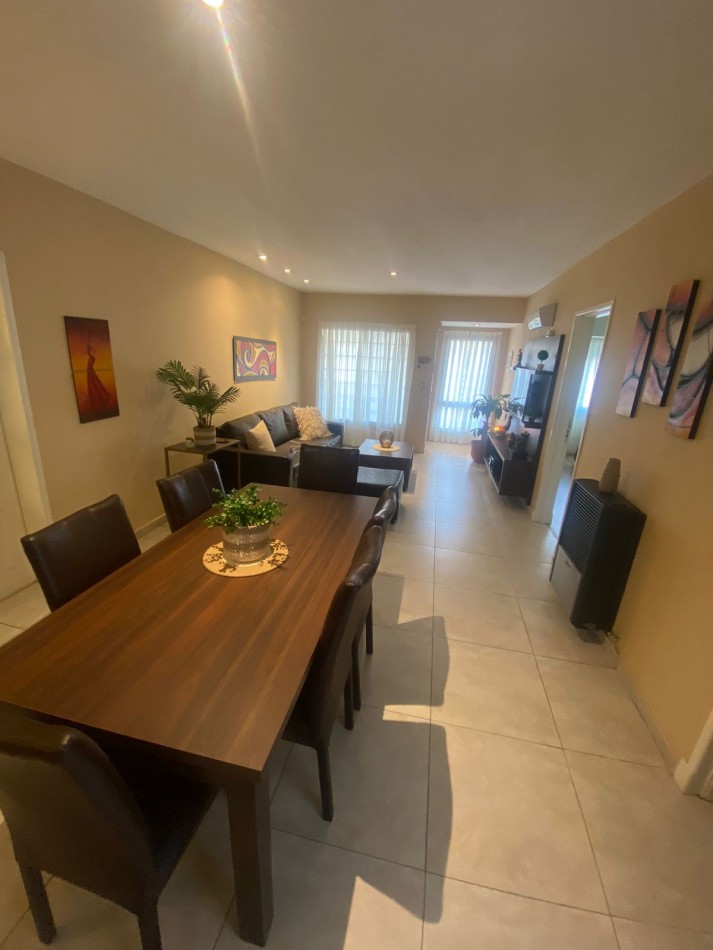 Venta- Casa cuatro ambientes totalmente reciclada.