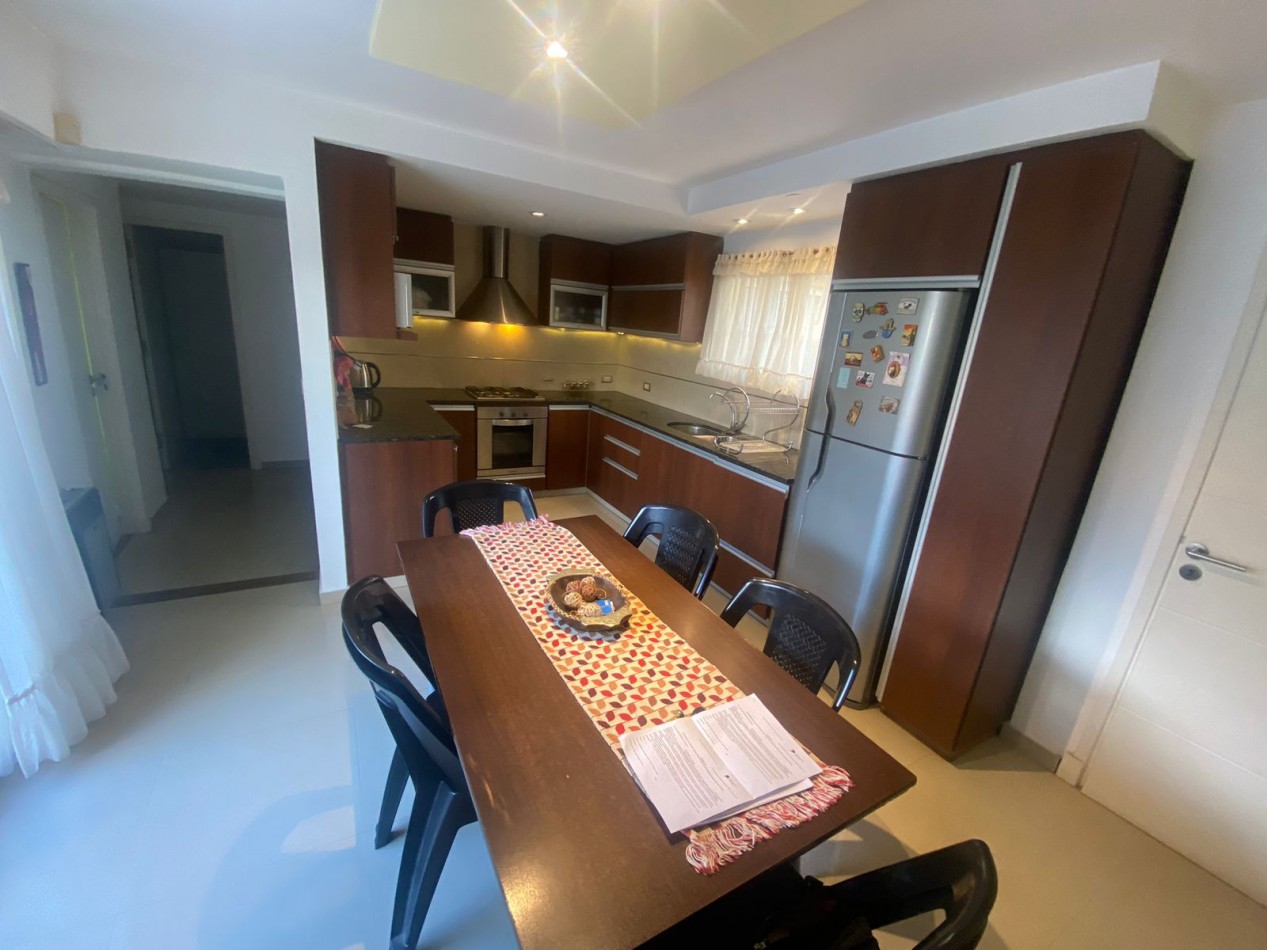 Venta- Casa cuatro ambientes totalmente reciclada.