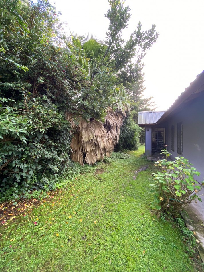 Venta- Casa de 3 ambientes con jardin, ubicada en el Bosque Peralta Ramos.
