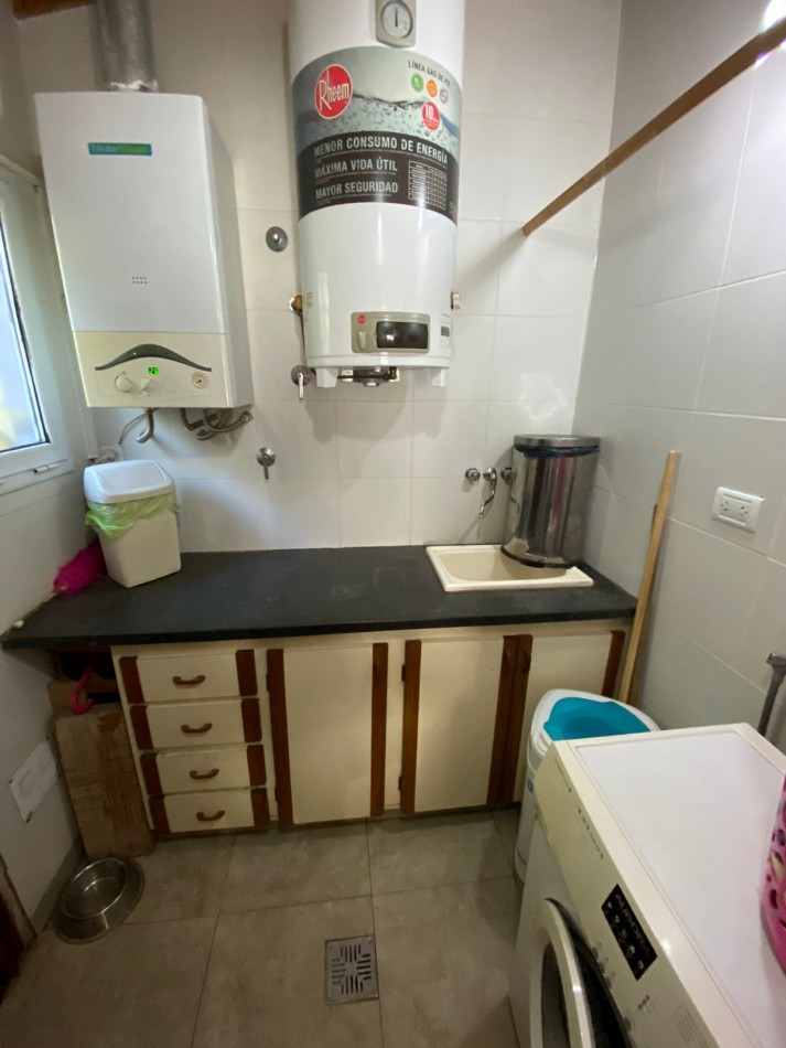 Venta- Casa de 3 ambientes con jardin, ubicada en el Bosque Peralta Ramos.