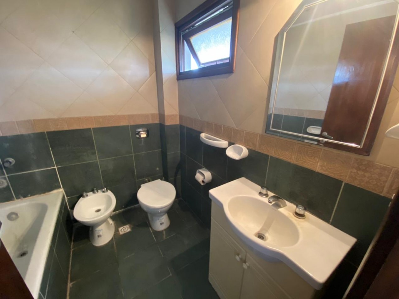 Venta- Duplex tres ambientes con jardin.