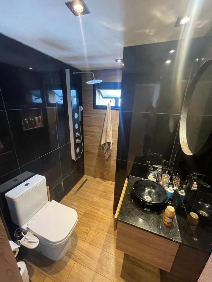 Venta- Departamento dos ambientes a 100 mts. de la costa.
