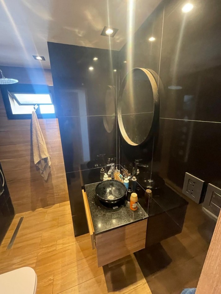 Venta- Departamento dos ambientes a 100 mts. de la costa.